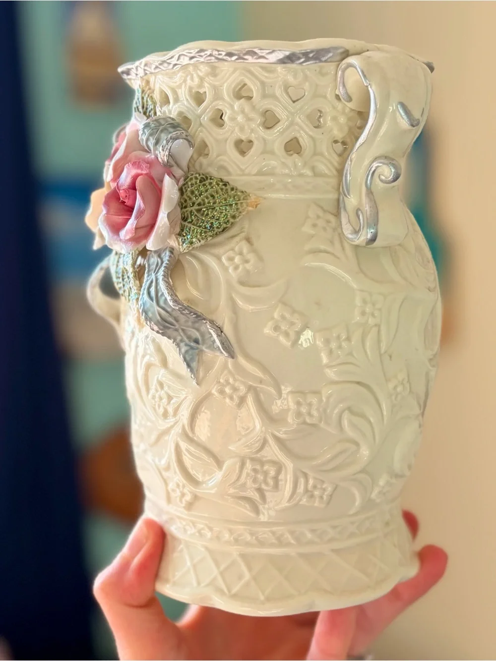 N/A elegant cream